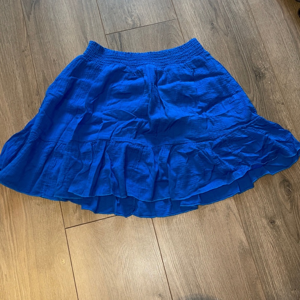 blue skirt